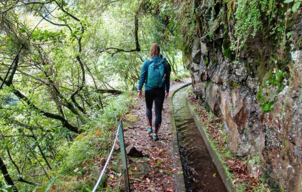 De levadas op Madeira vormen de basis van veel wandelpaden 