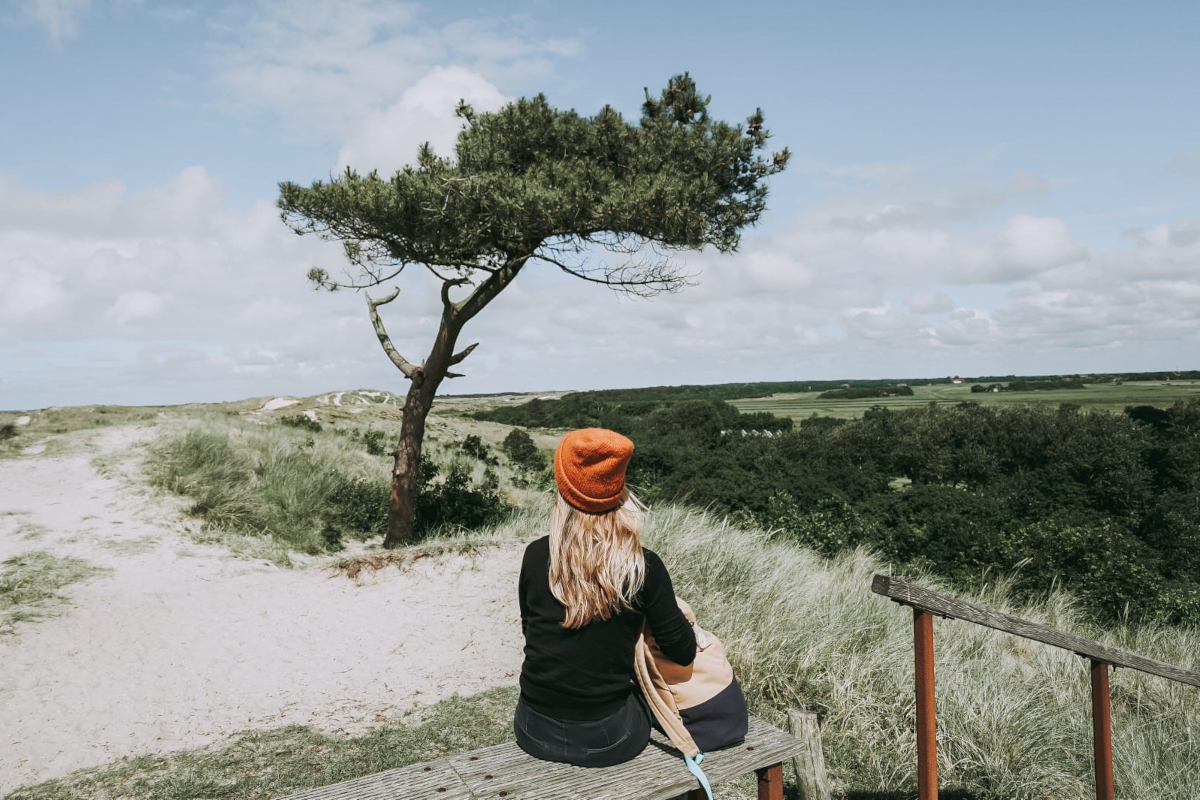 De Walk of Grief is een vijfdaagse pelgrimstocht van 75 kilometer door de natuur van Terschelling, grotendeels over onverharde wegen.