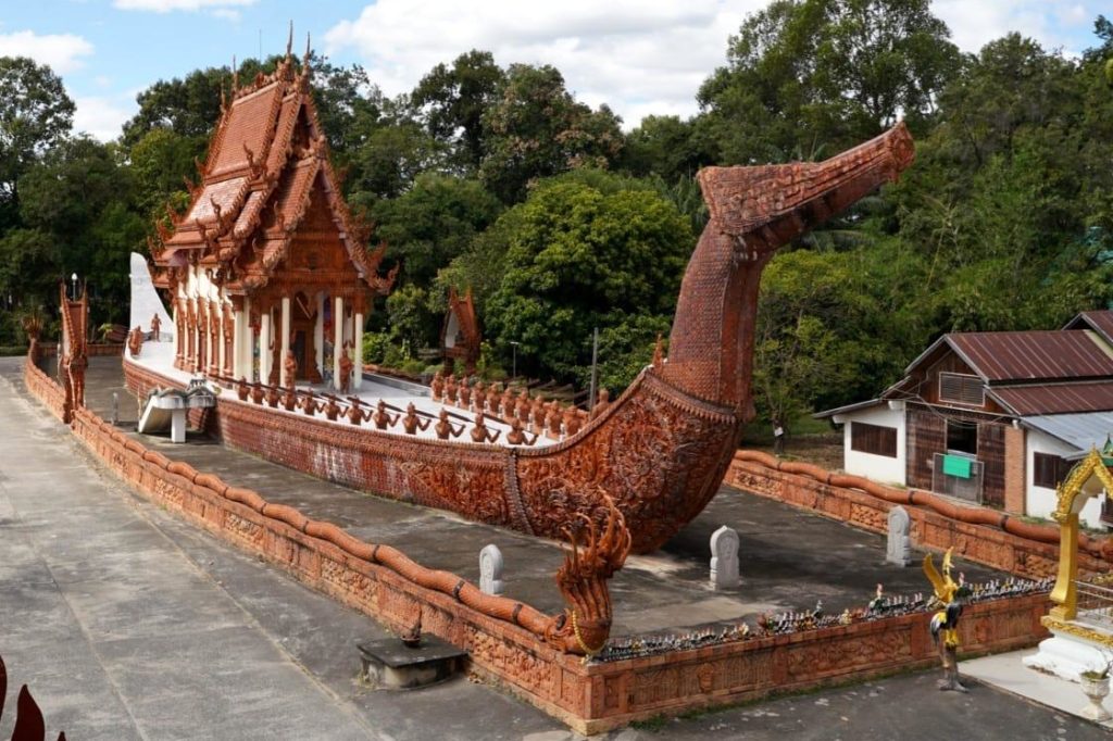 Henriette neemt je mee op een fietsreis door Thailand, Laos en Cambodja. Prachtig fietsen door streken waar nog nauwelijks toeristen komen.