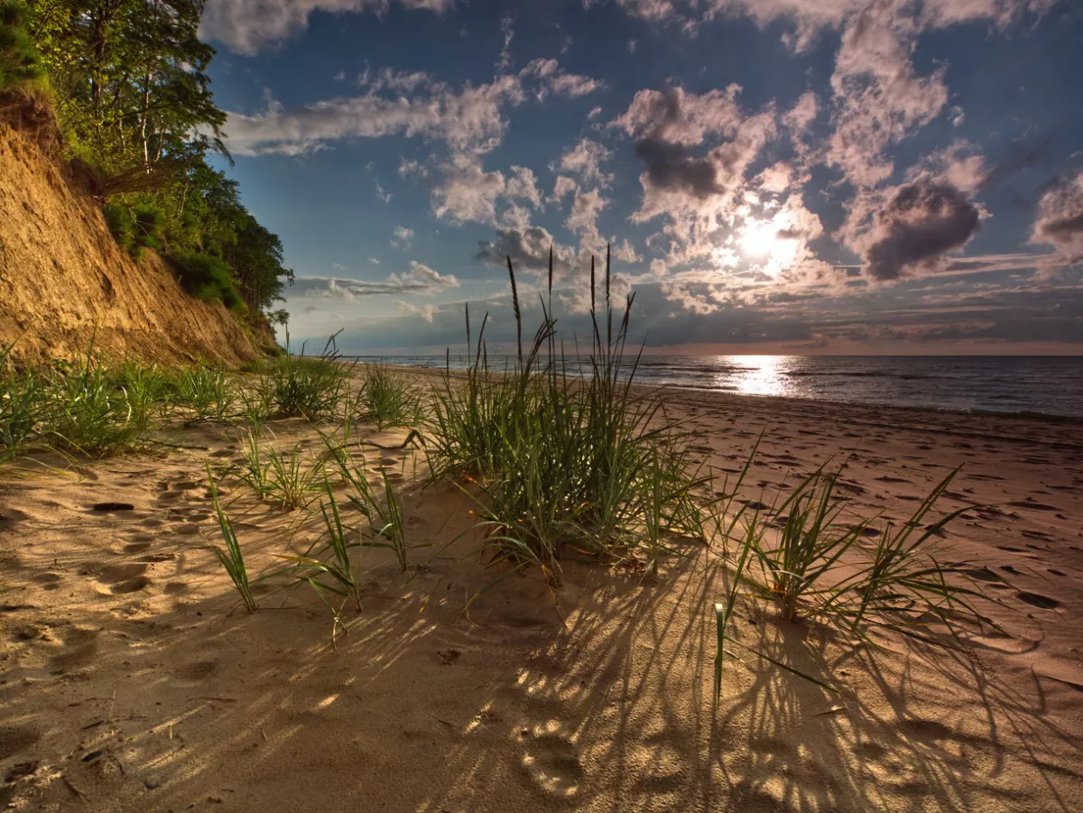 Strand bij het Wolin National Park in Polen